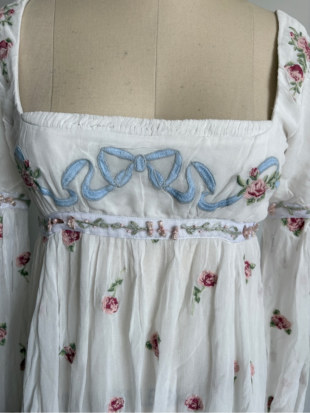 $689 NWT For Love and Lemons “Julianne” Maxi Dress in Cream Sz Small - Picture 8 of 14